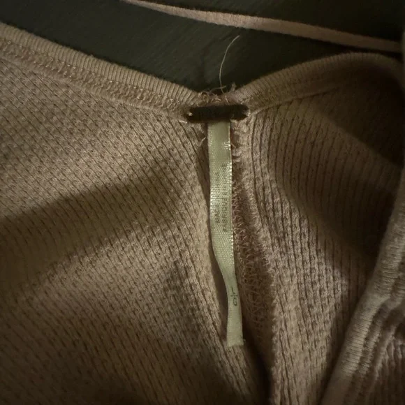 Pink Free People long Sleeve v top - Picture 5 of 5